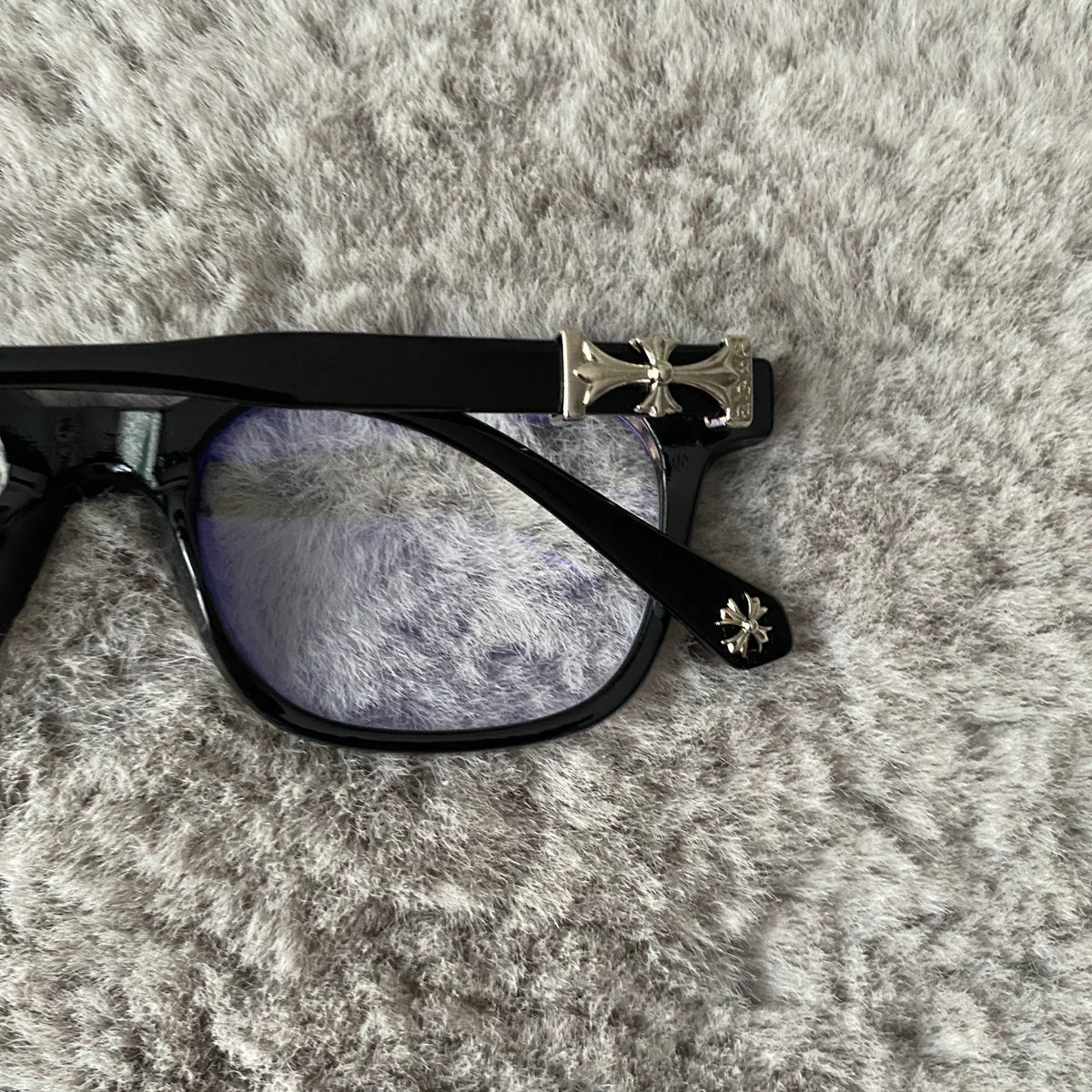 Lunora Frame (black and chrome)