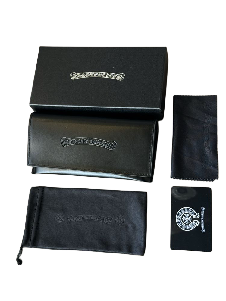 Lunora Case (black and chrome)