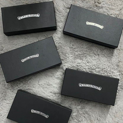 Lunora Case (black and chrome)