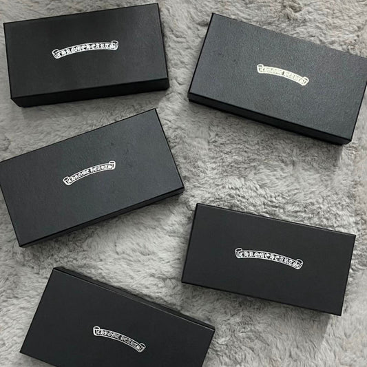 Lunora Case (black and chrome)